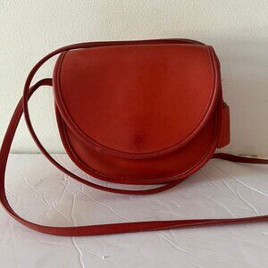 COACH VINTAGE CASEY ROUND CROSSBODY BAG RED